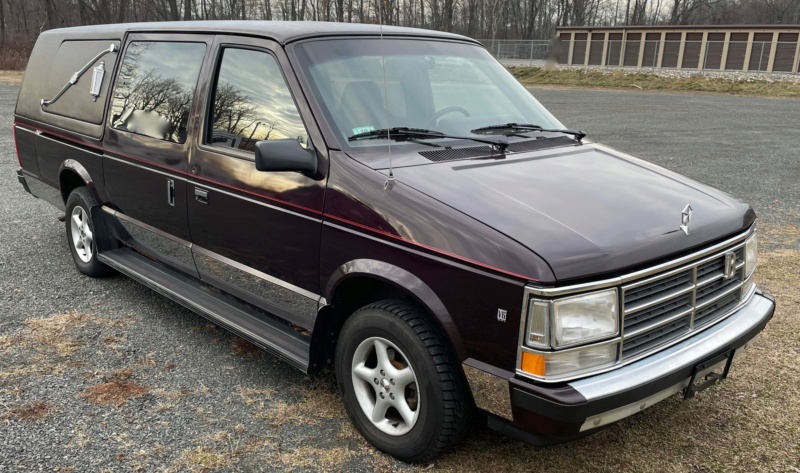 Plymouth Ultra Grand Voyager  002-sc10