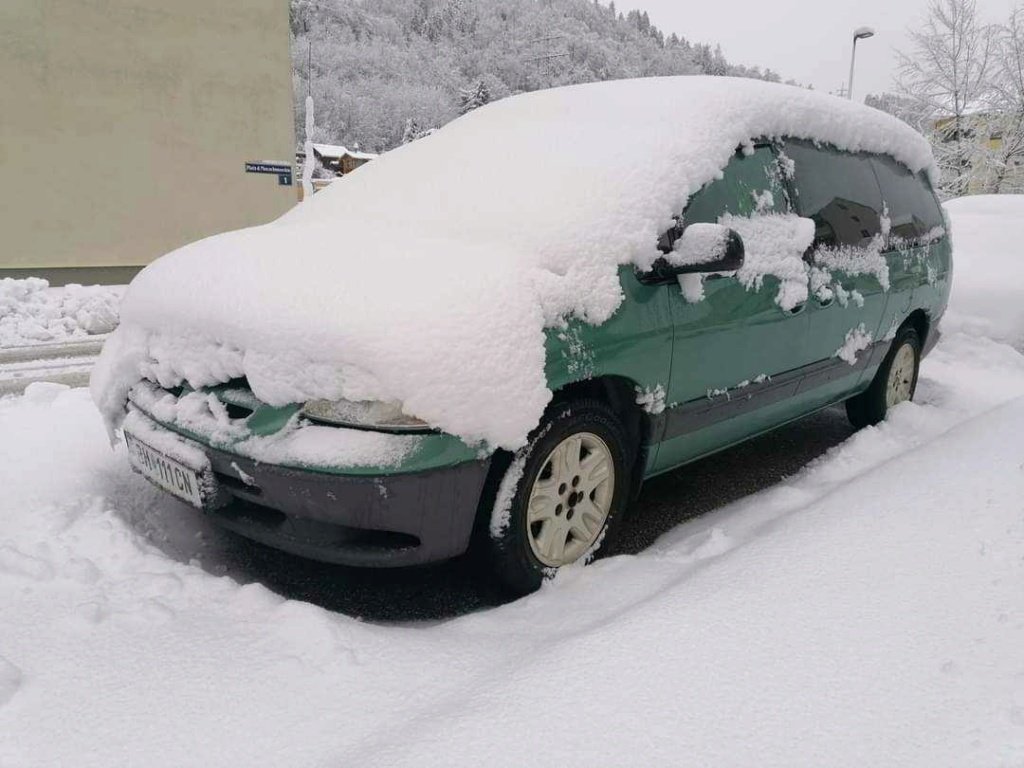 Snow minivans / Minivans et la neige (S3) 37144910