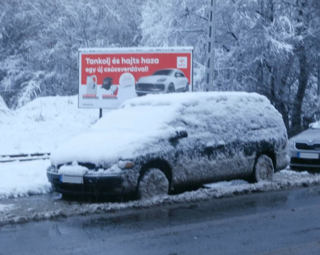 Snow minivans / Minivans et la neige (S3) Fb_im184