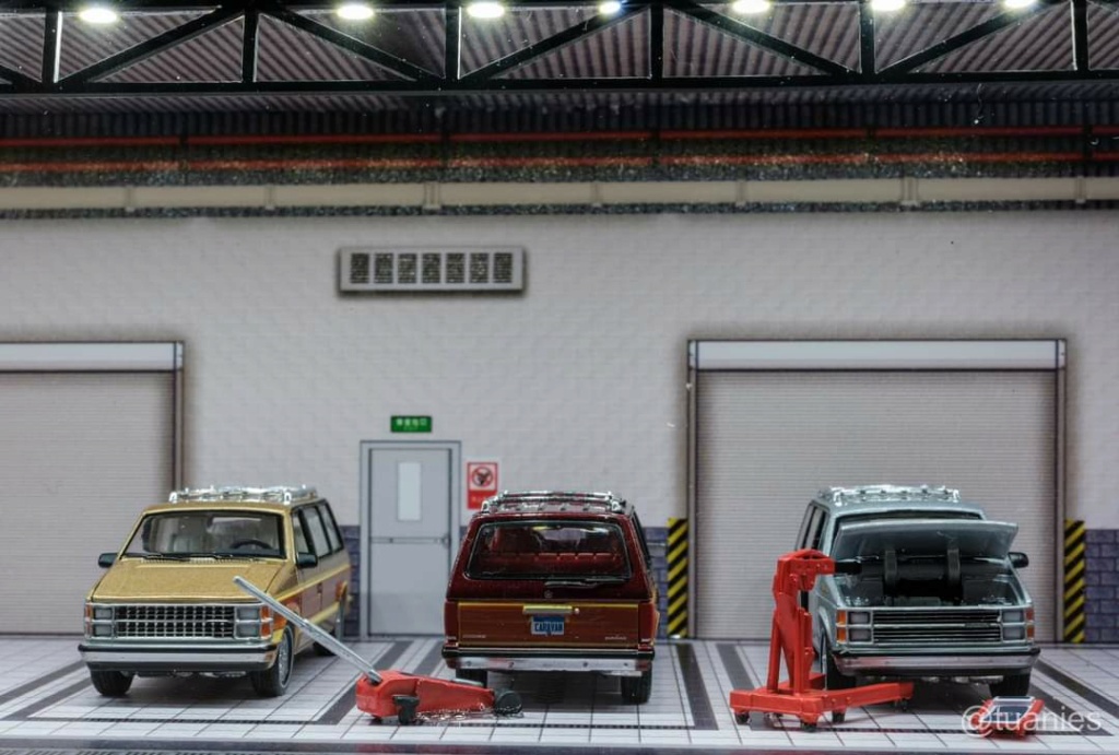 Les S1 d'Autoworld en diorama  Fb_im311