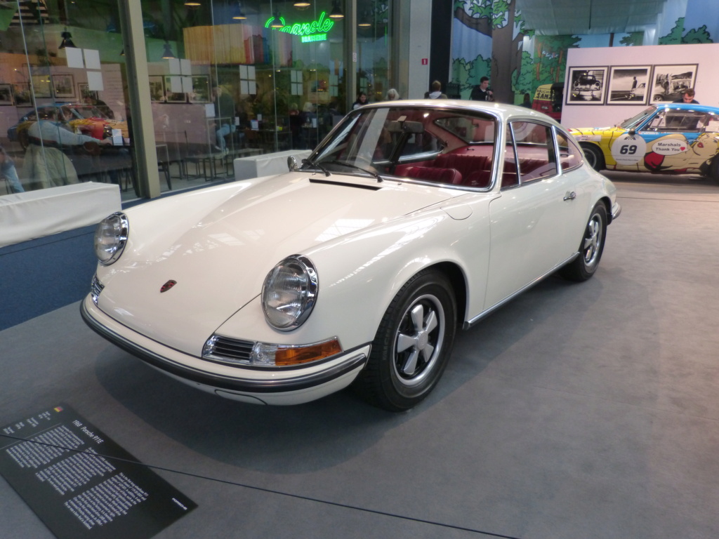 Autoworld à Bruxelles - 75 ans de Porsche P1150944