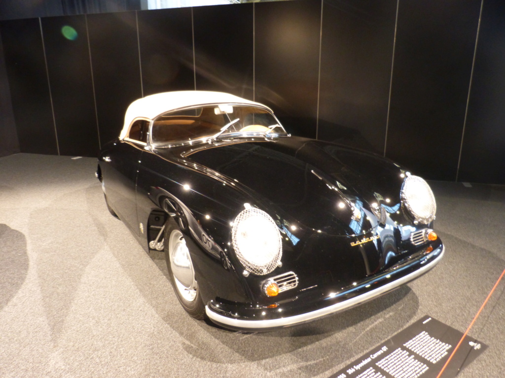 Autoworld à Bruxelles - 75 ans de Porsche - Page 4 P1160247