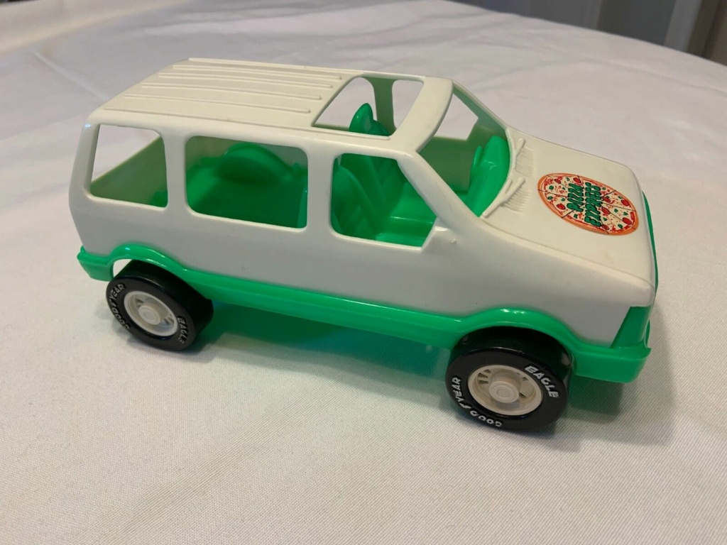 Dodge Caravan Gay Toys INC S-l16034