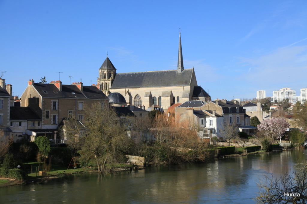 Poitiers, les lieux incontournables à visiter Eglise11