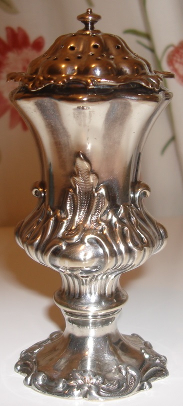 Art nouveau style silver plated salt pot Dsc07511