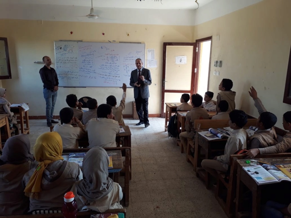 وكيل تعليم الفيوم يتابع مدرسة دوار جبلة الإبتدائية بسنورس الفيوم فاطمه رمضان 000a2c10