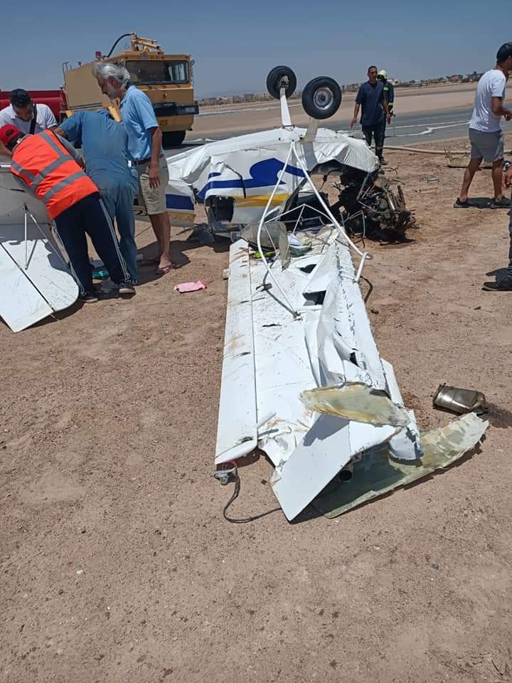 سقوط طائرة شراعية خاصة بالجونة بسبب عطل مفاجئ.. ووفاة قائدا الطائرة  Inbou816