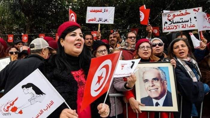 تونس : الحزب الدستوري الحر  يدهس حركة النهضة بتونس Inbou926