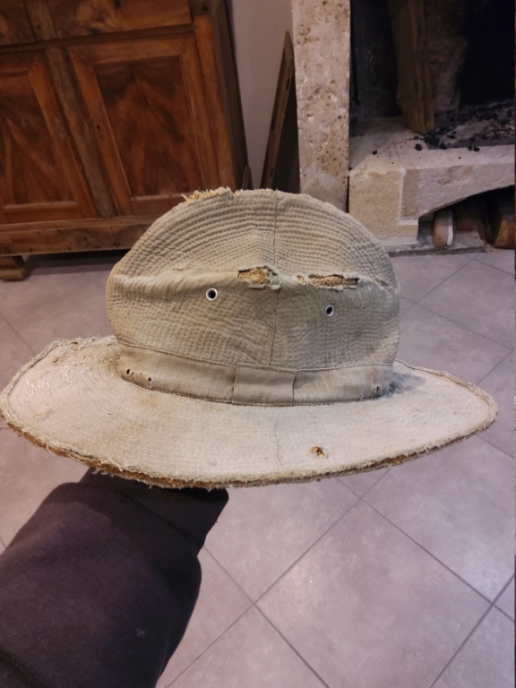 Chapeau de brousse 20220111