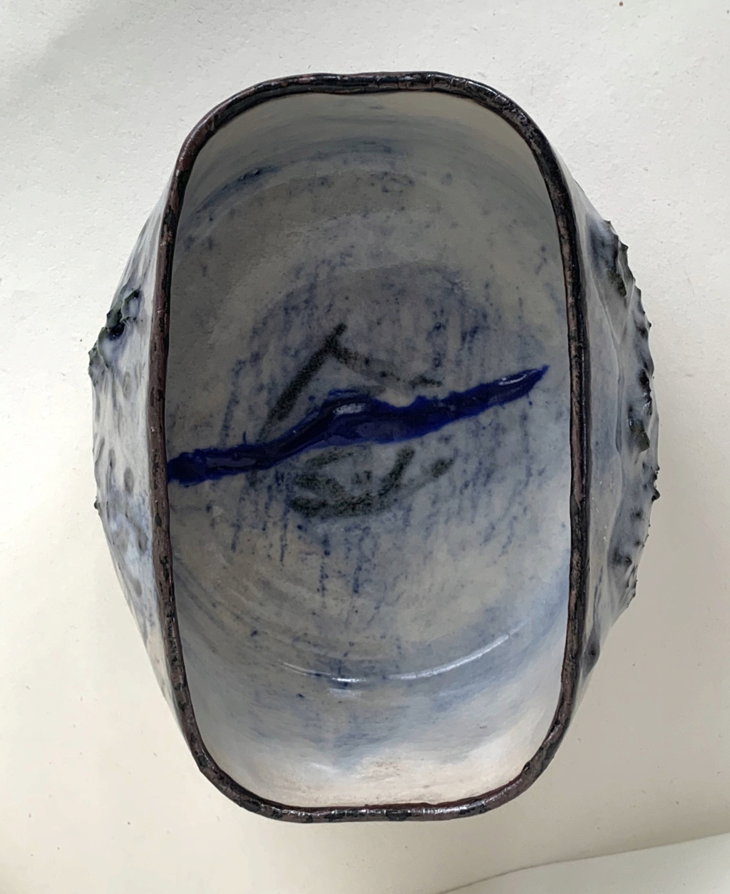 Does anyone recognize the artist mark Chinese style rectangular bowl Chines10