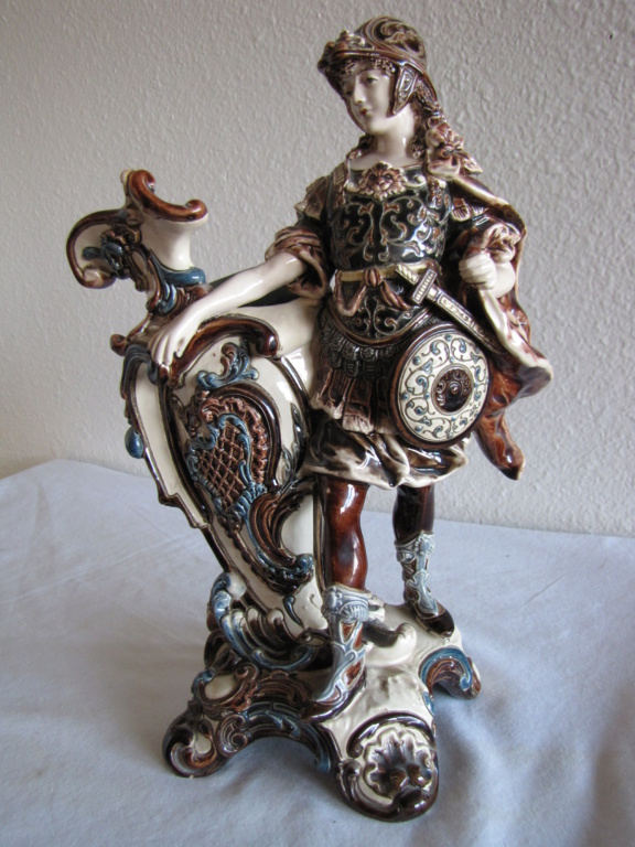 Majolica Vase by Julius Greiner & Sohn Bodenbach, Austria  Img_6214