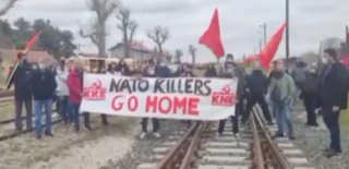 In onze 2de Kamer klapten ze voor de Nazi's maar in het Griekse parlement hebben ze geen stem. Anti-n10