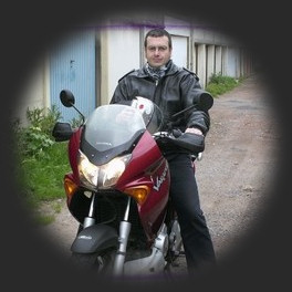 *LES MEMBRES AVEC LEUR MOTO* Varath10